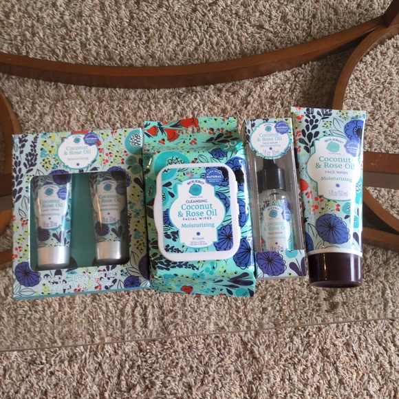 bolero coconut and rose oil face serum